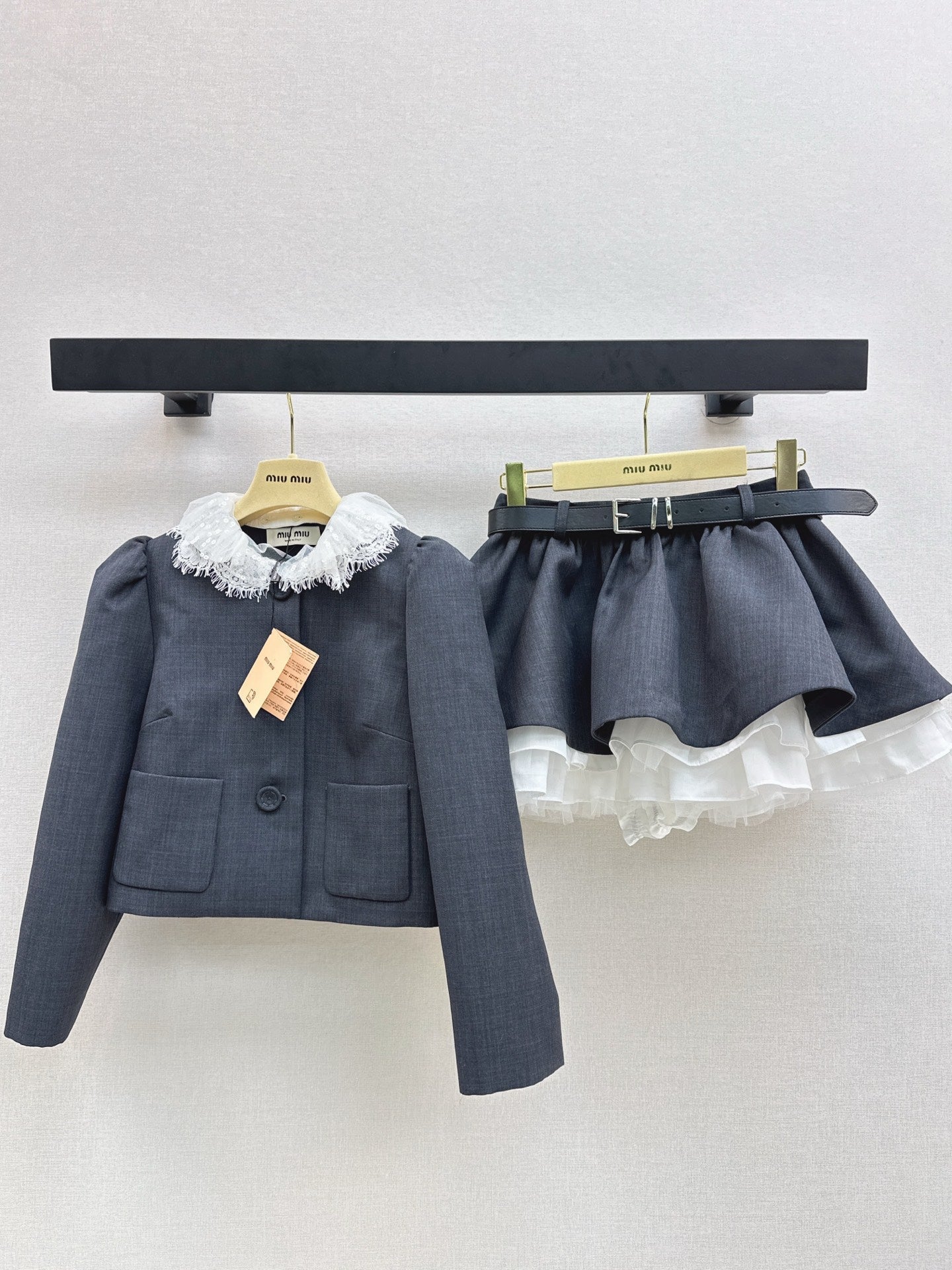 Miu NEW Lace sequin suit