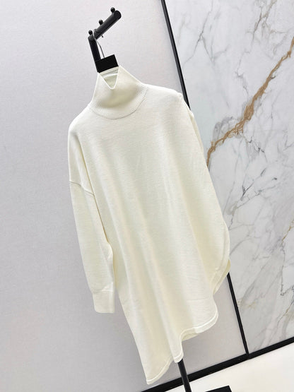 Max NEW Wool knitted sweater