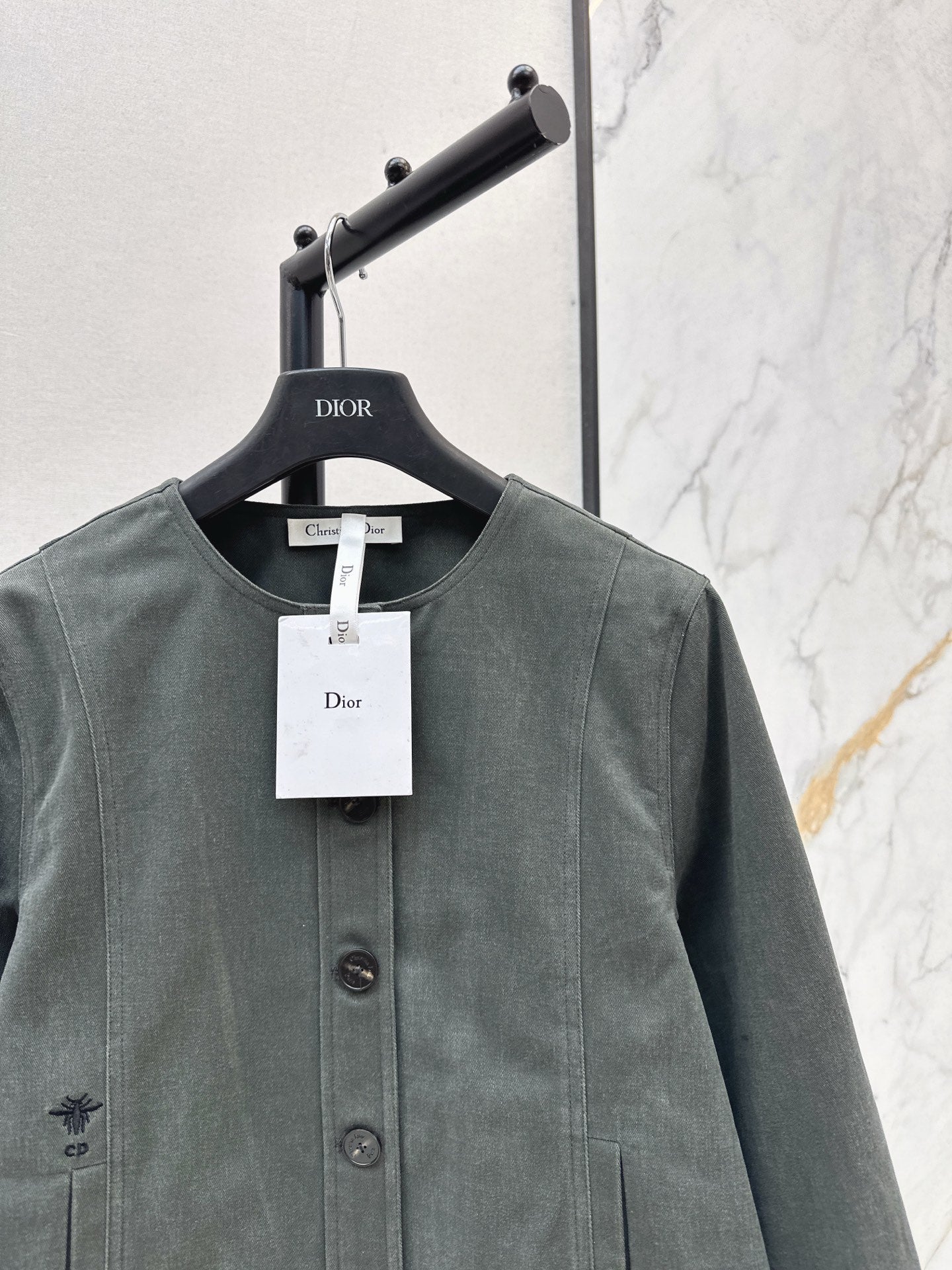 CD NEW bee embroidered jacket