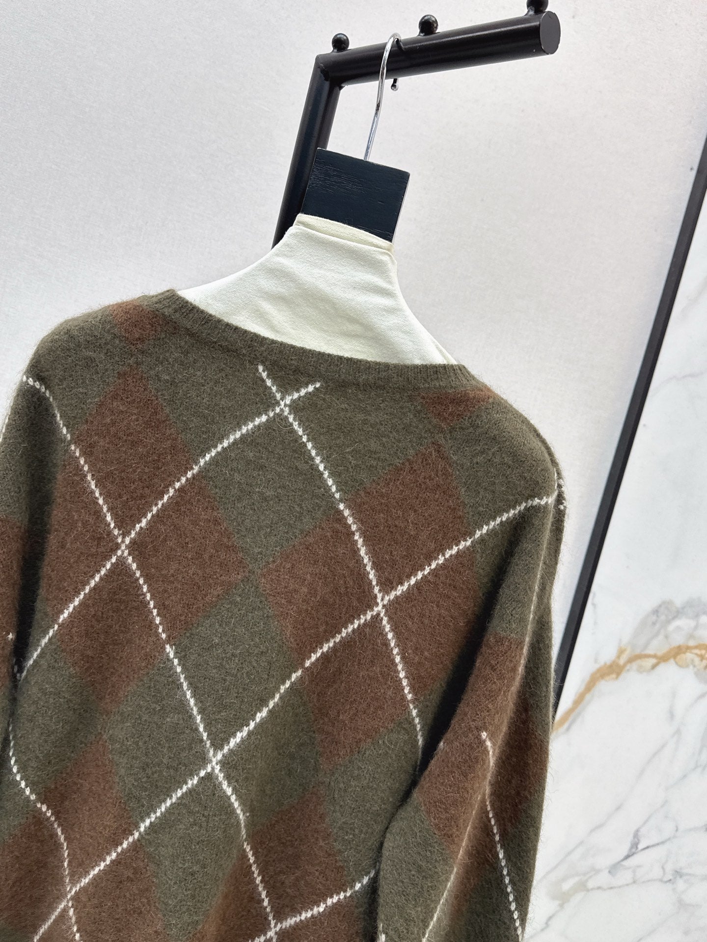 Loro NEW Plaid sweater