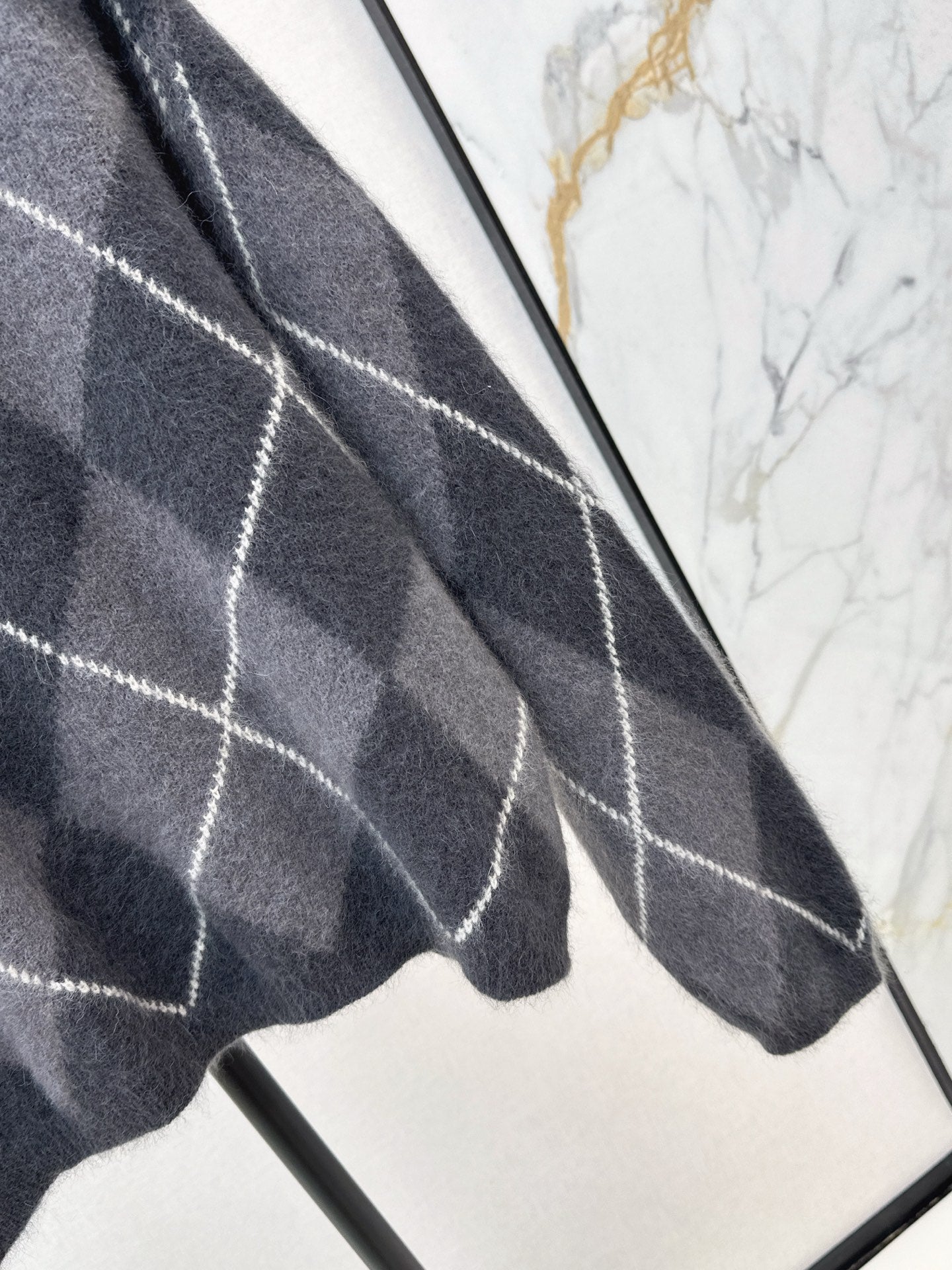 Loro NEW Plaid sweater