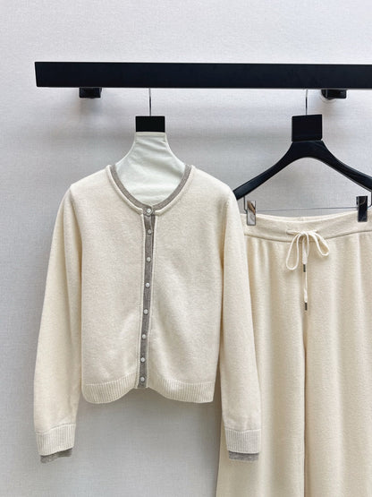 Loro NEW knitted suit