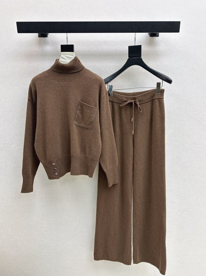 Burne NEW knitted suit