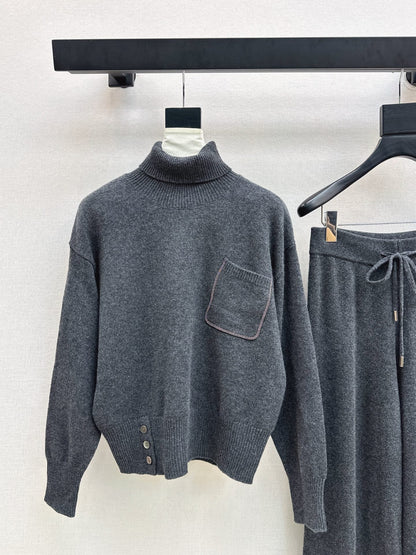 Burne NEW knitted suit