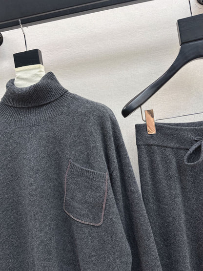 Burne NEW knitted suit