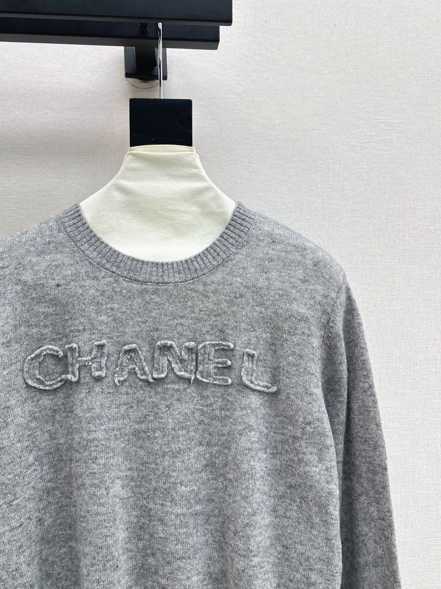 Chan NEW knitted sweater