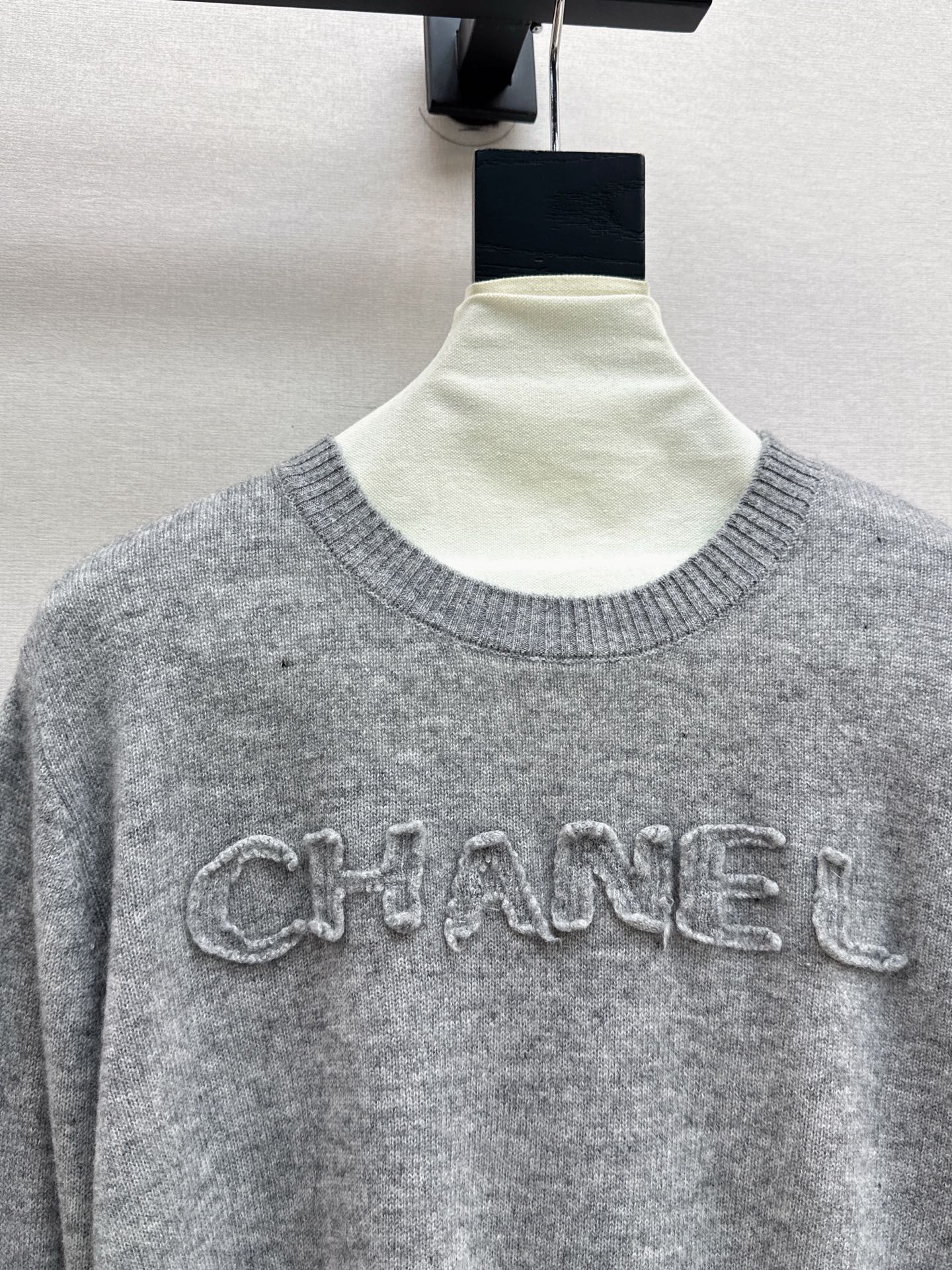 Chan NEW knitted sweater