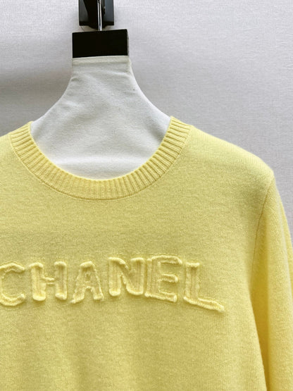 Chan NEW knitted sweater