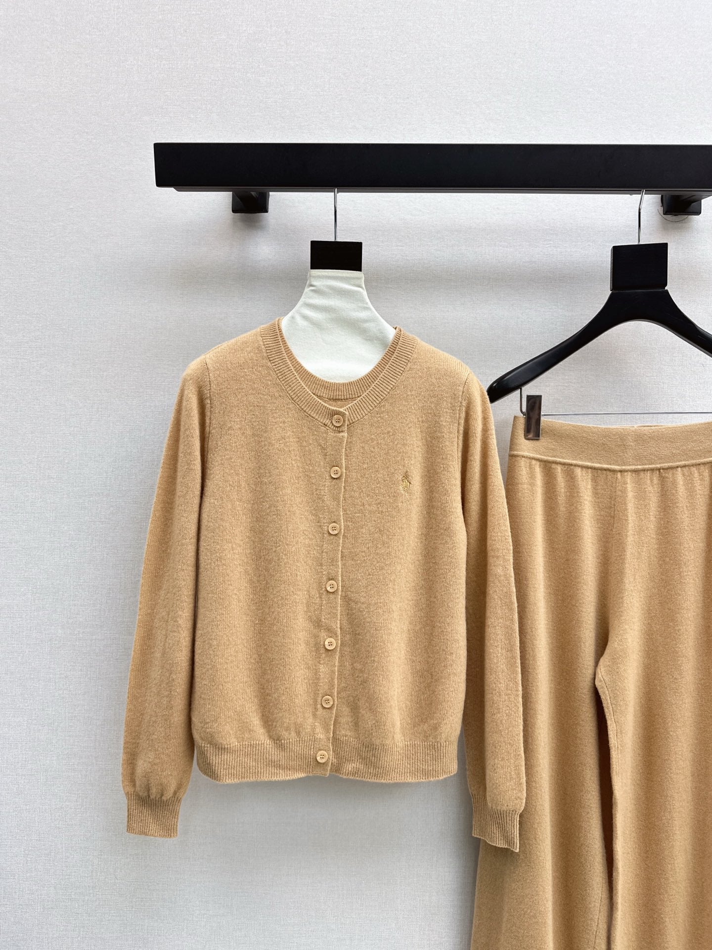 Ral NEW knitted suit