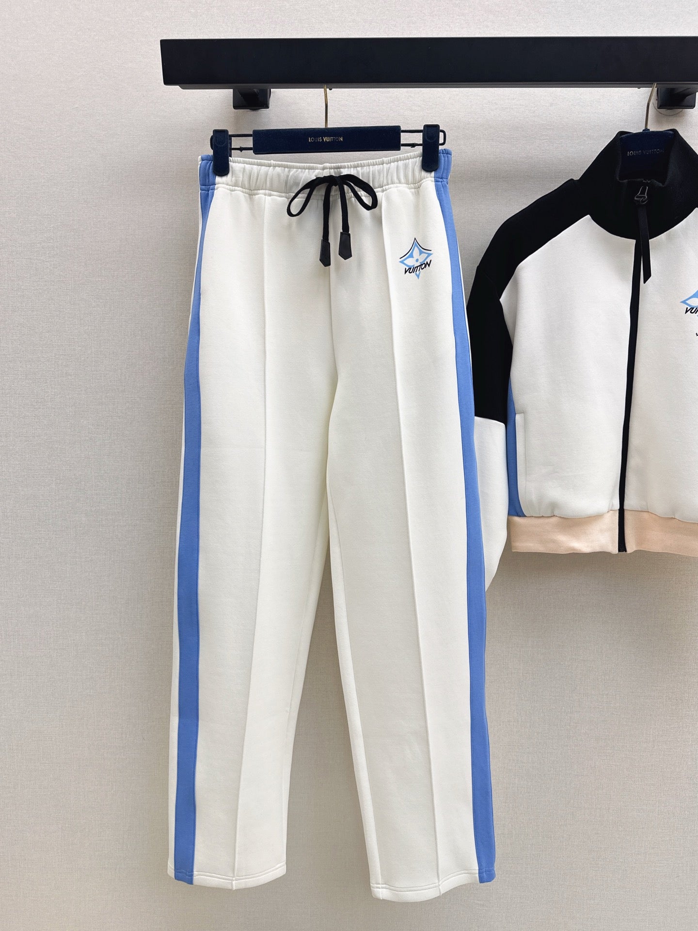 Louis NEW trendy suit