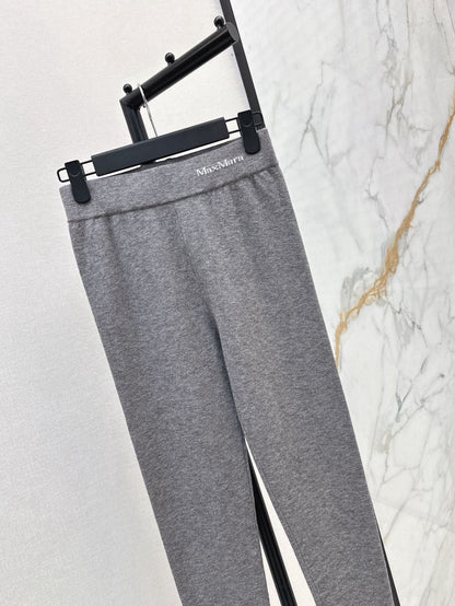 Max NEW Knitted leggings