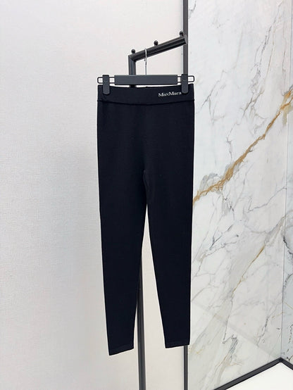 Max NEW Knitted leggings