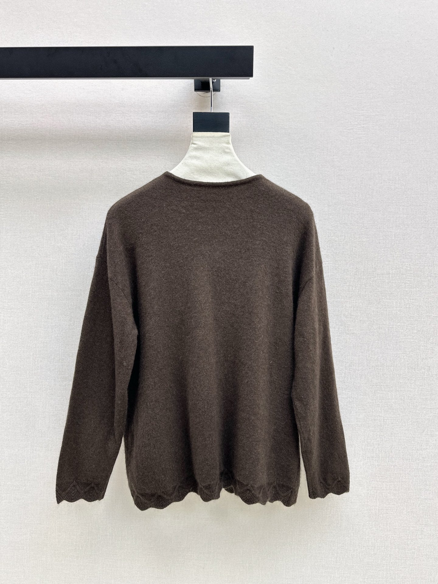 Chan NEW V-neck sweater