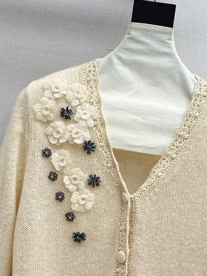 Chan NEW V-neck cardigan