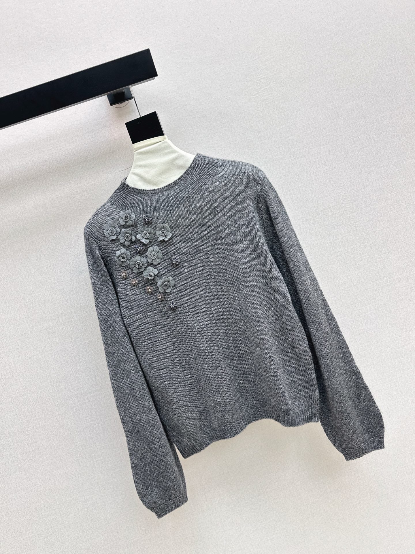 Chan NEW floral sweater