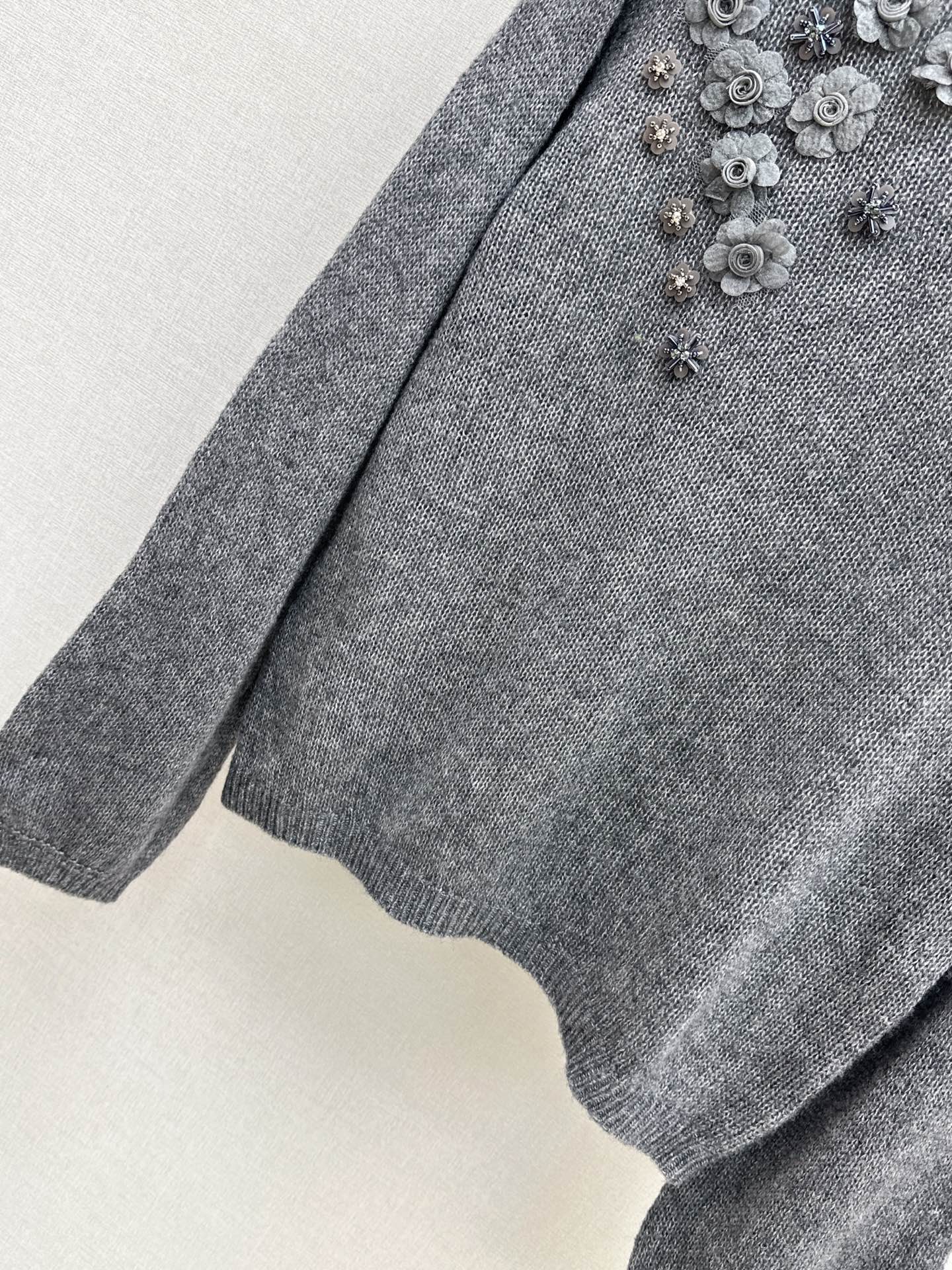 Chan NEW floral sweater