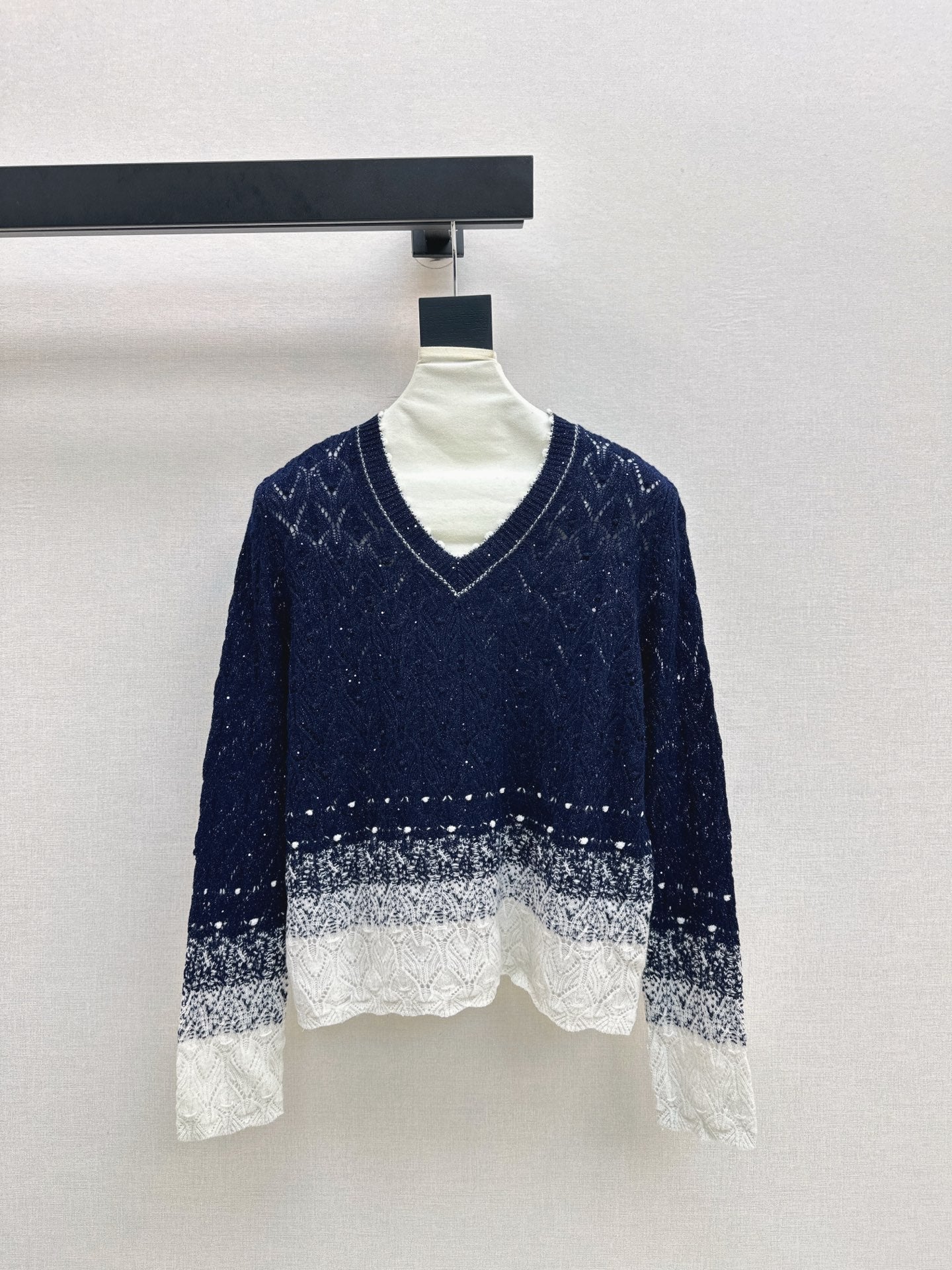 Chan NEW V-neck sweater