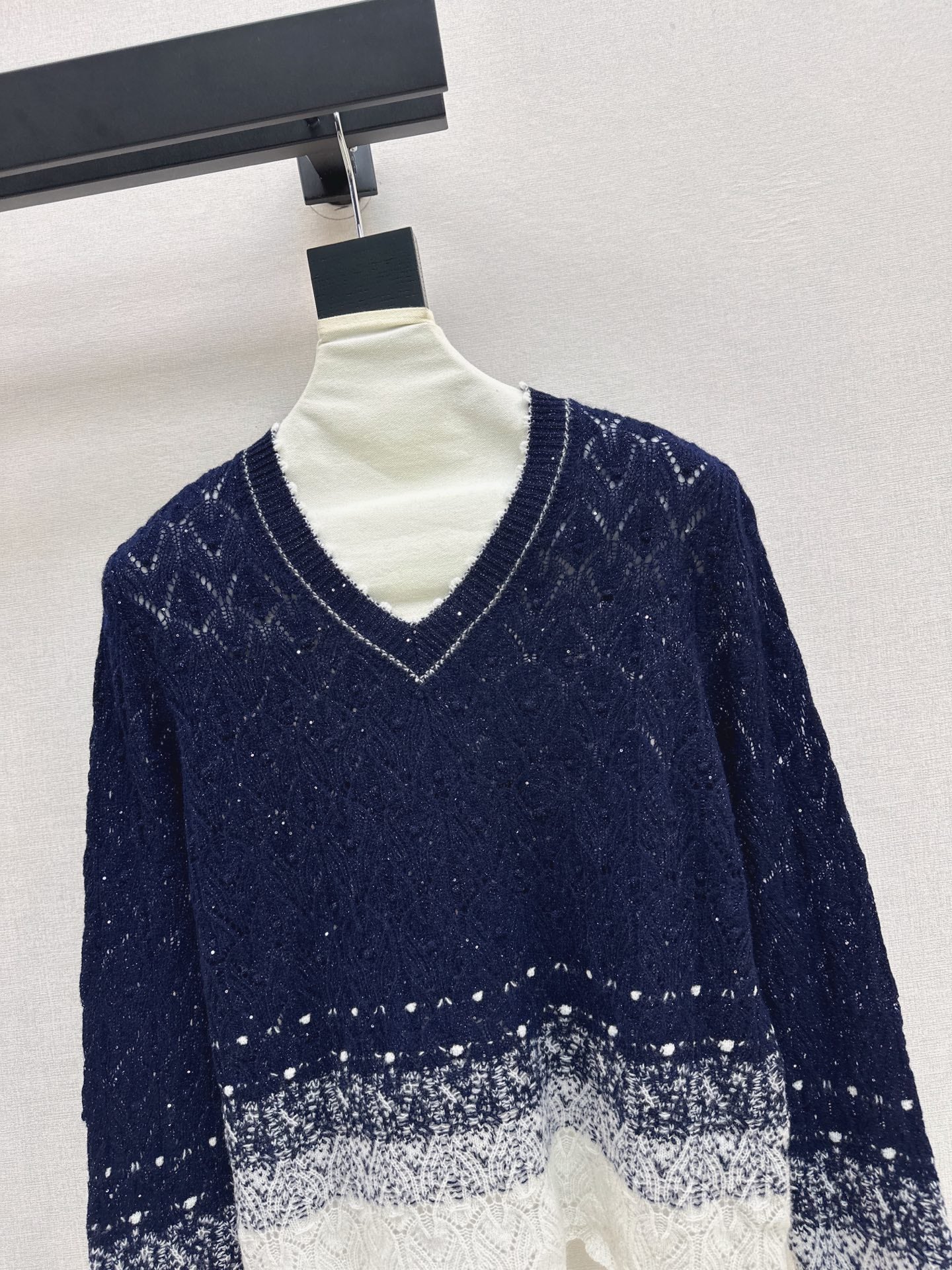 Chan NEW V-neck sweater