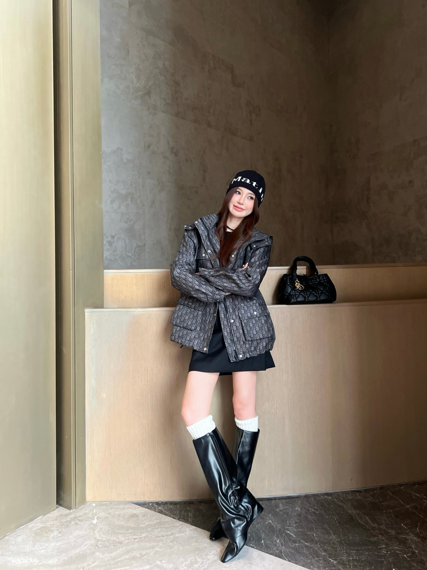 CD NEW Hooded mid-length jacket