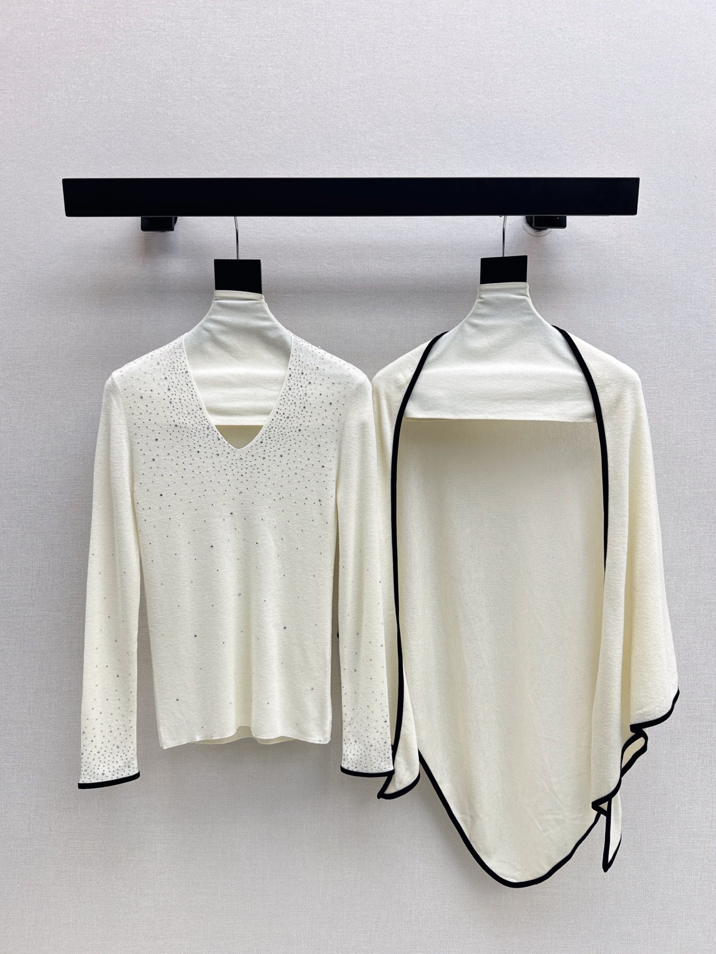 Burne NEW Cape sweatshirt set