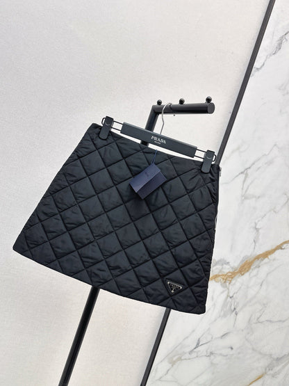 Pra NEW Diamond-patterned skirt