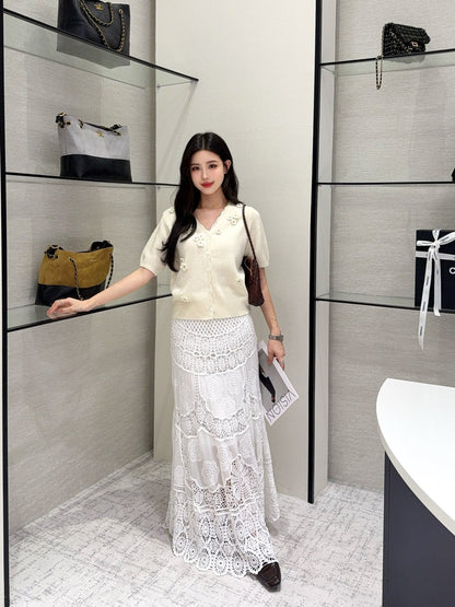 Chan NEW V-neck sweater