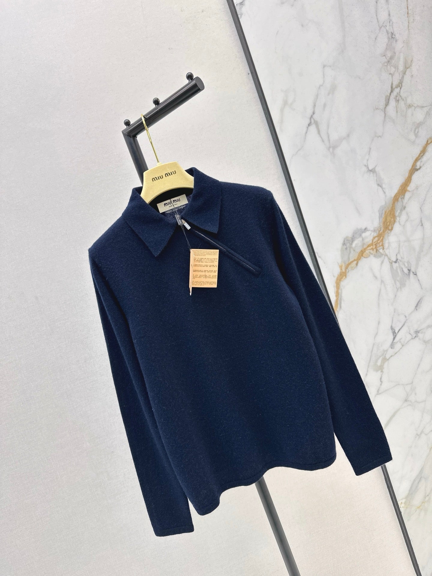 Miu NEW Lapel sweater