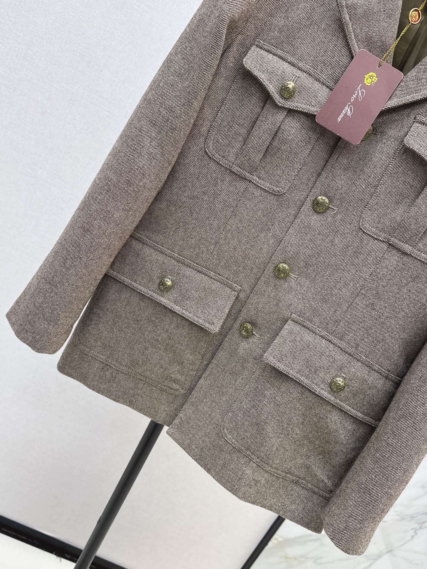 LoroNEW lapel jacket