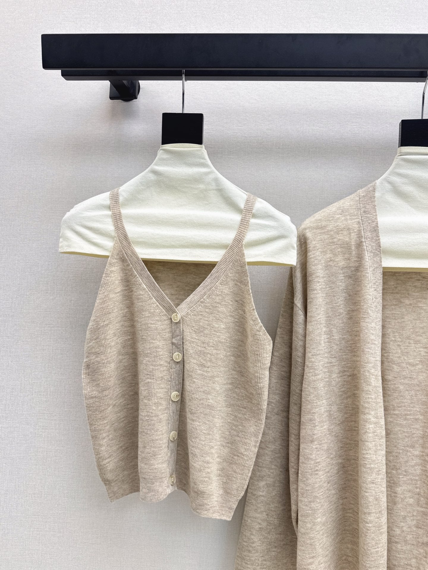 Chan NEW Knitted vest cardigan