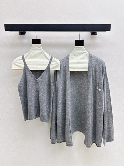 Chan NEW Knitted vest cardigan