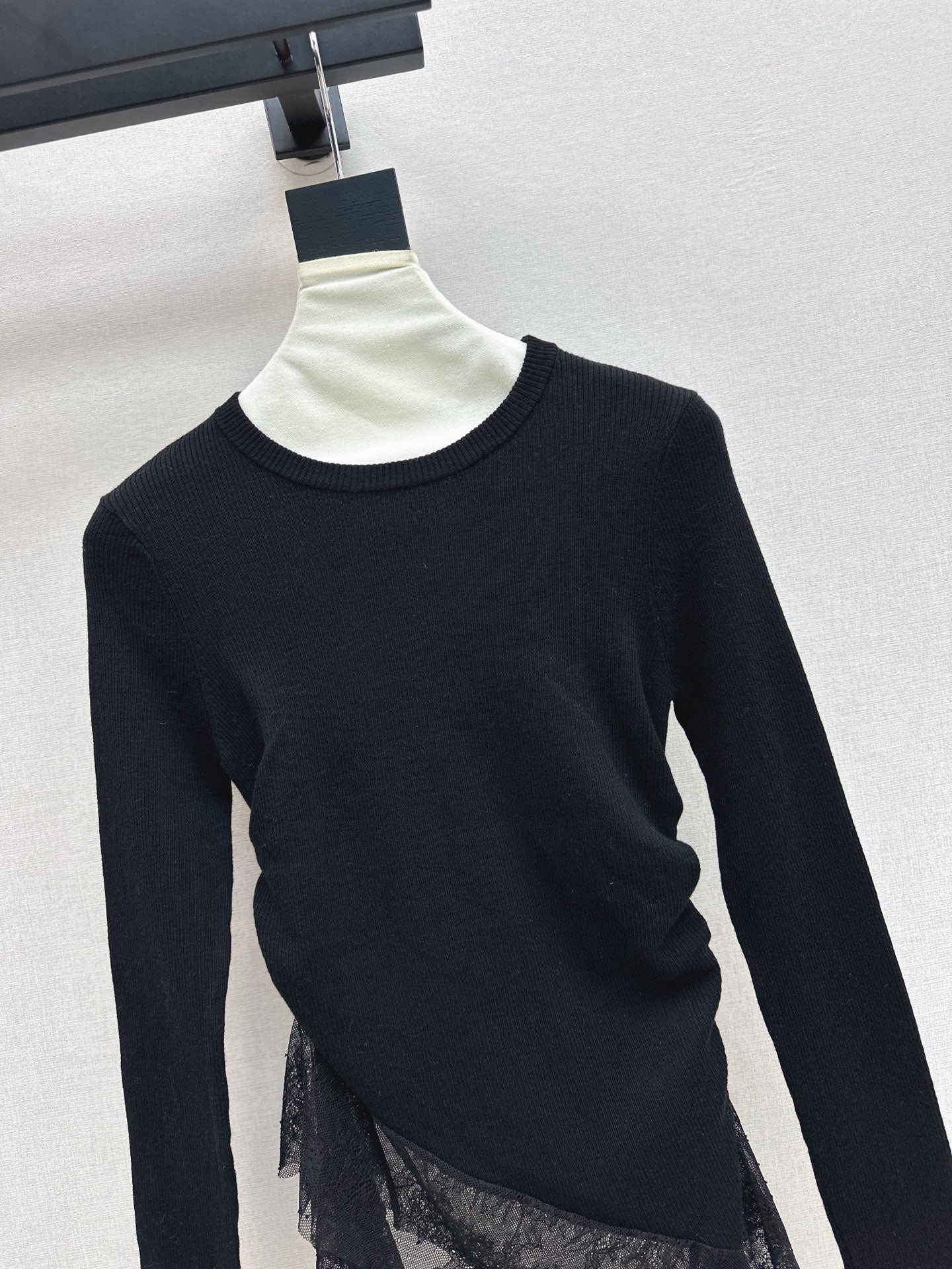 Miu NEW Lace sweater