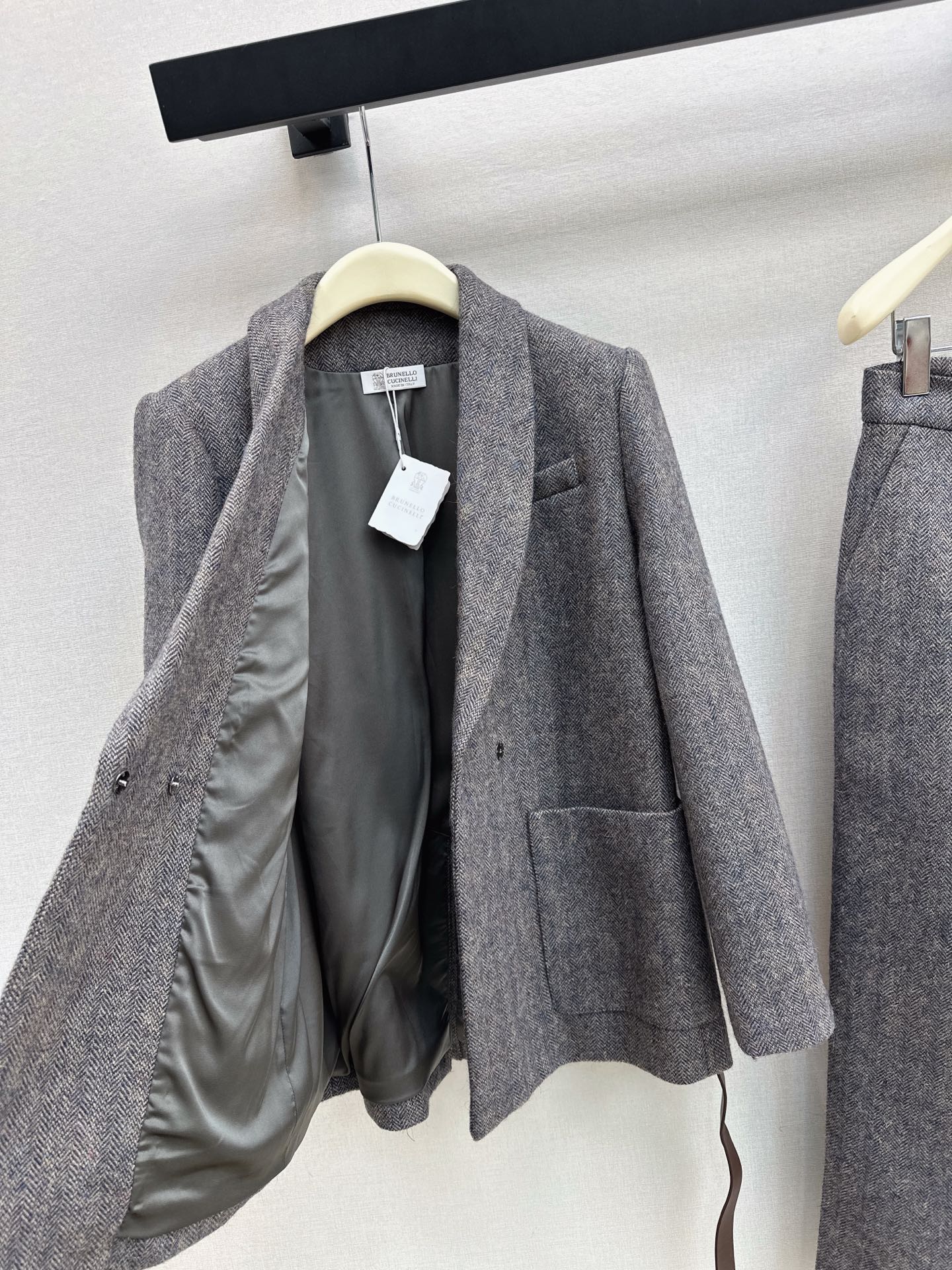 Brune NEW Belted blazer