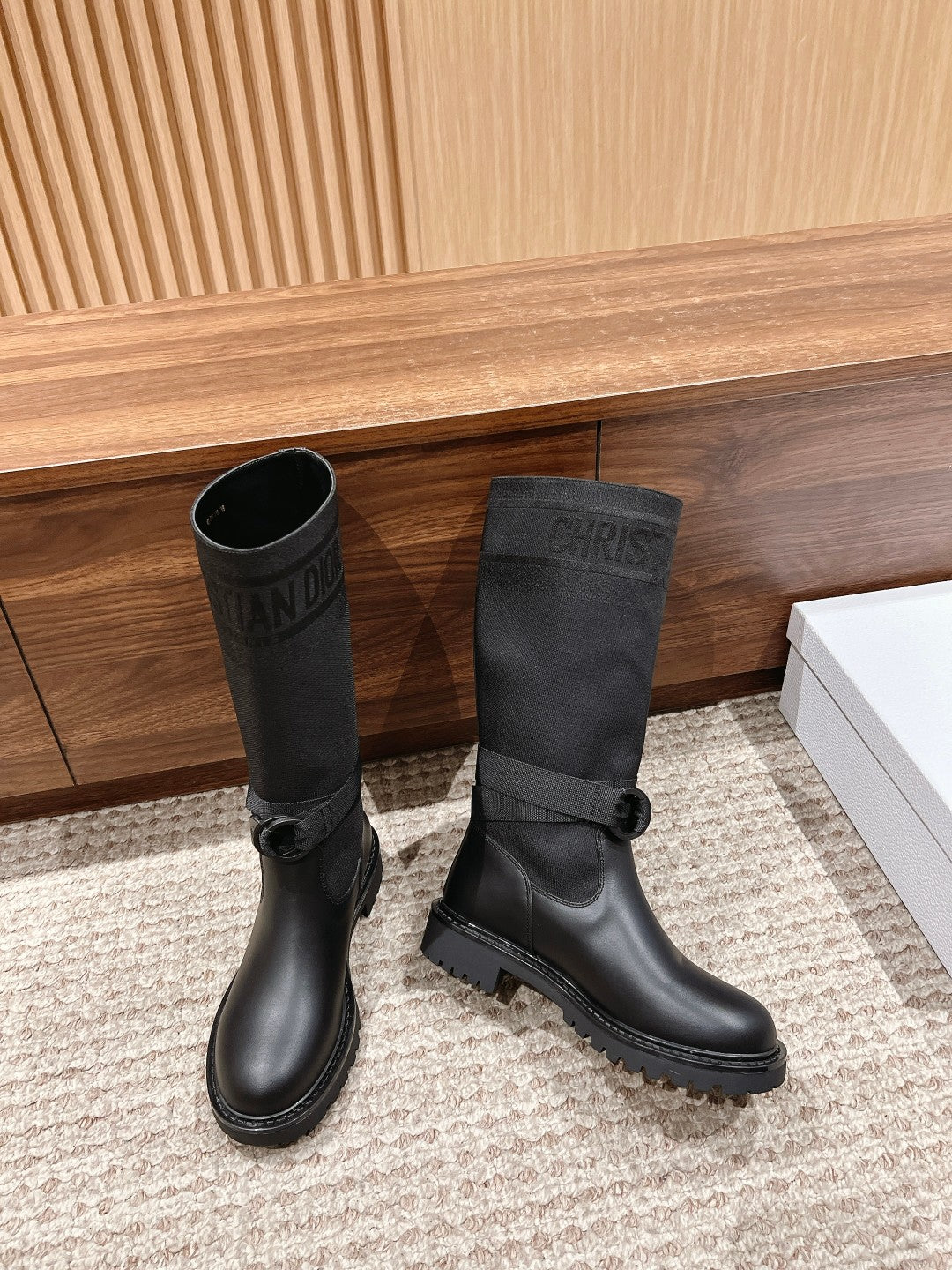 CD NEW Classic Knight Boots