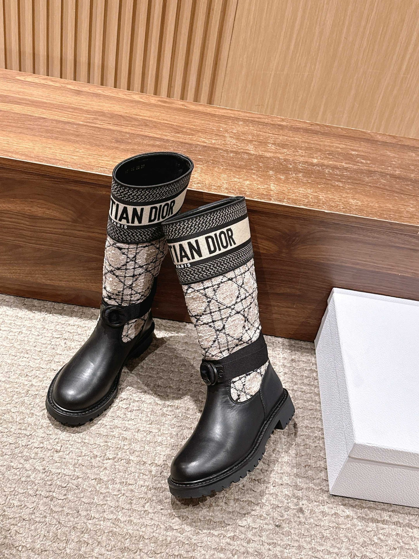 CD NEW Classic Knight Boots