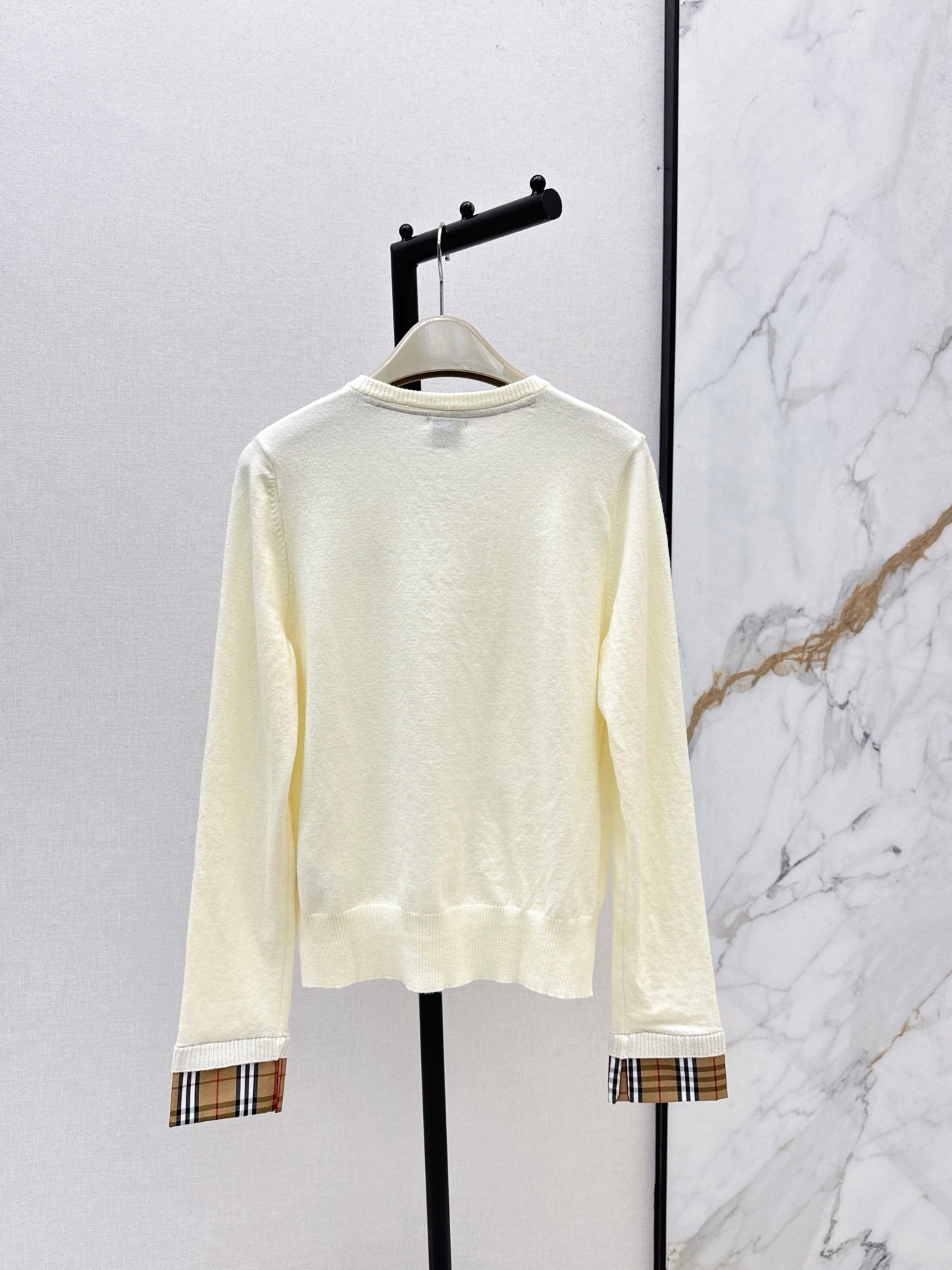 Bur NEW knitted cardigan