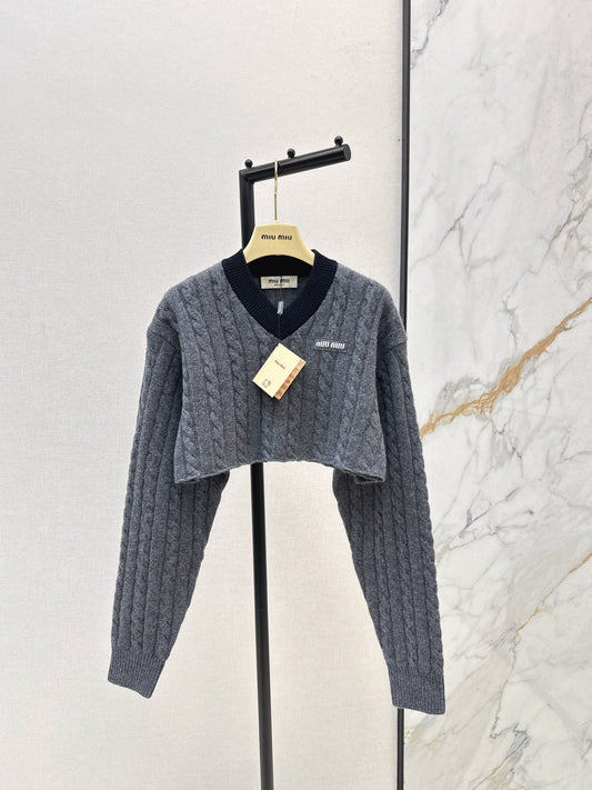 Miu NEW knitted sweater