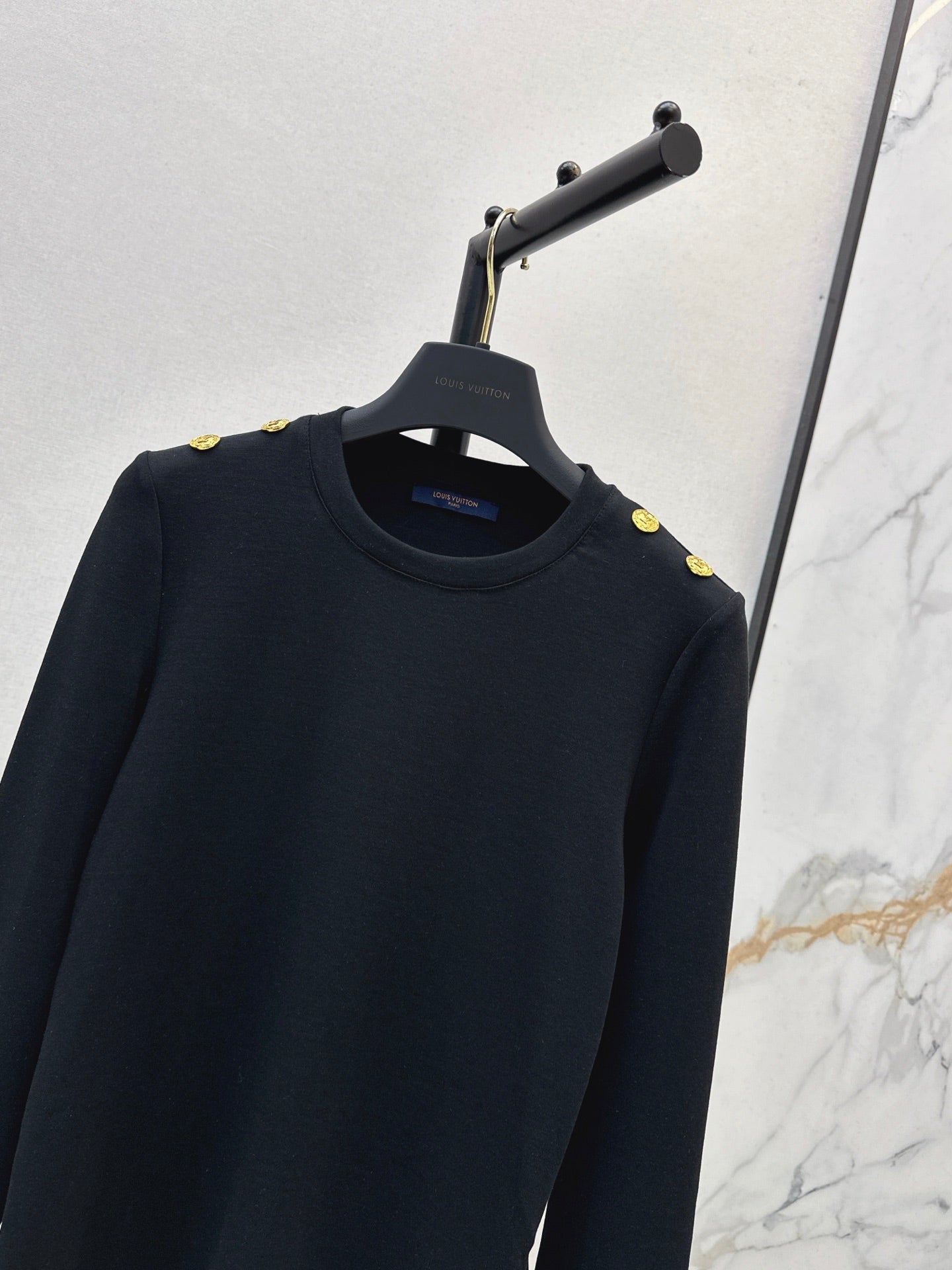 Louis NEW bottoming shirt