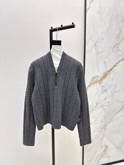 Loe NEW wool sweater