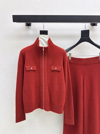 Loro NEW knitted suit