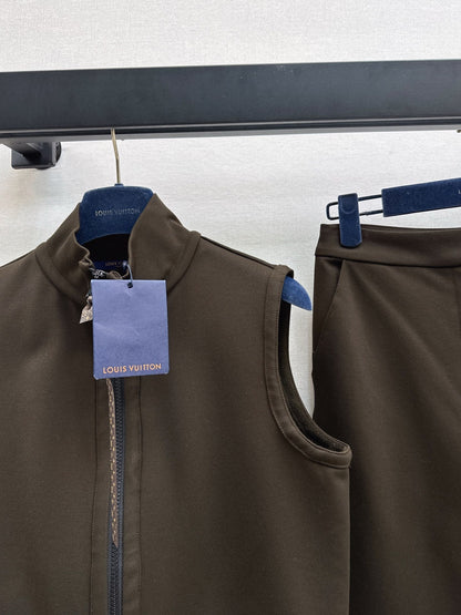 Louis NEW Vest and cropped trousers set