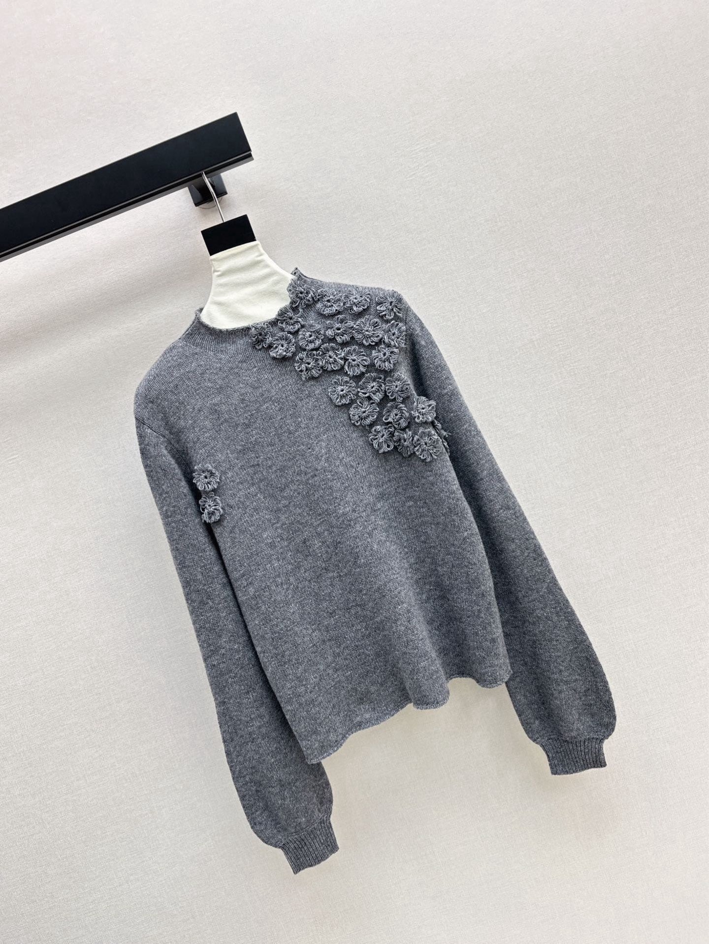 Miu NEW knitted sweater