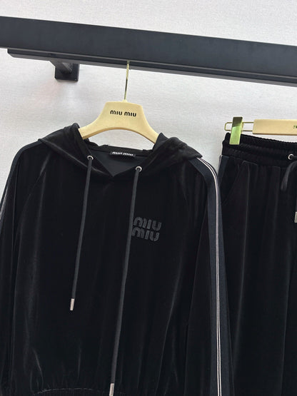 Miu NEW velvet suit