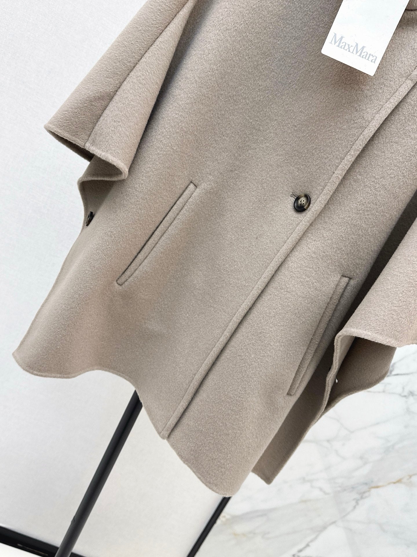 Max NEW woolen cape coat