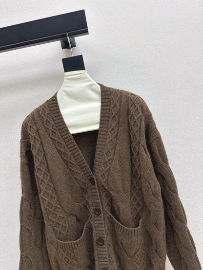 Loro NEW V-neck cardigan