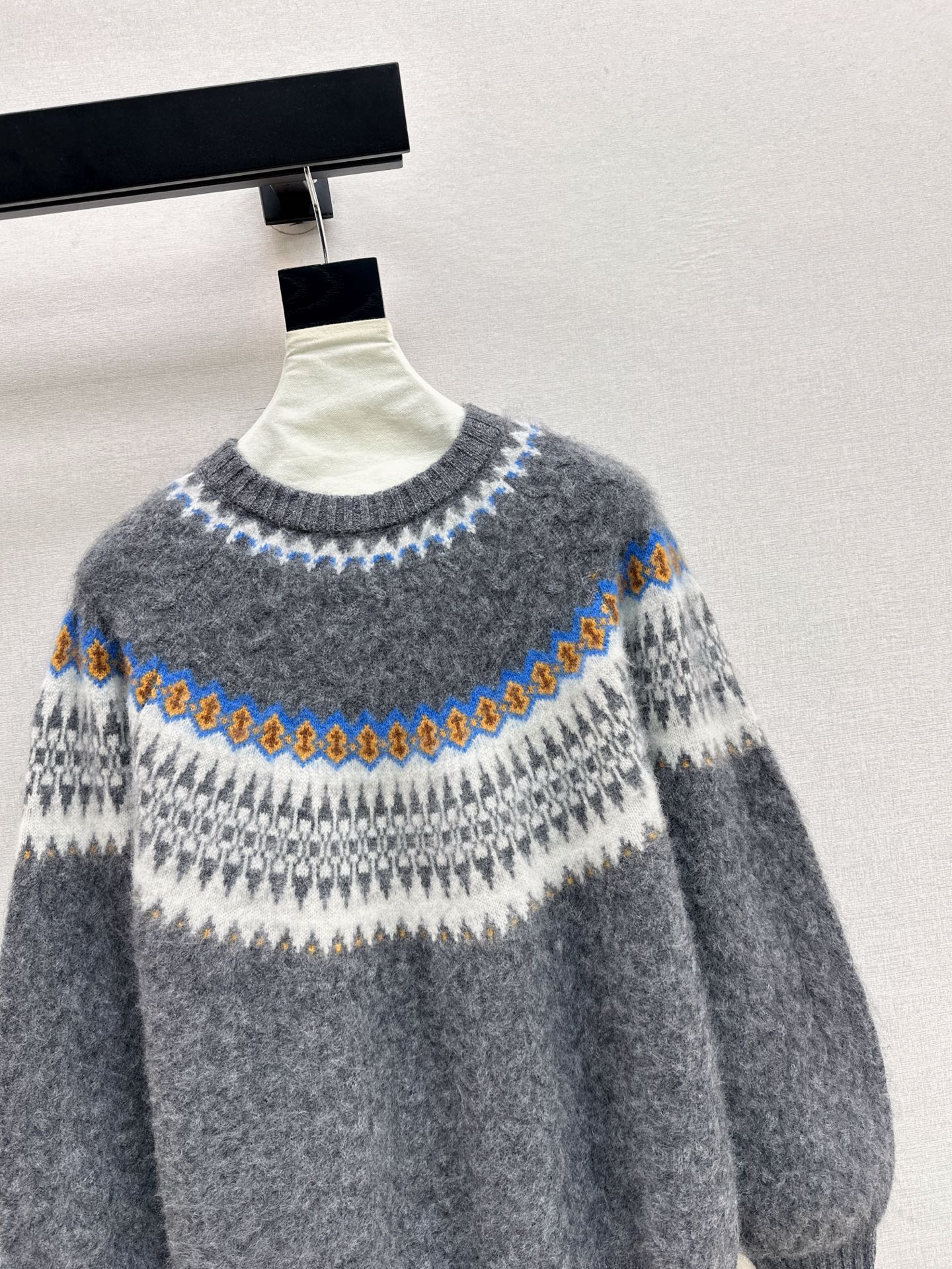 Loro NEW knitted sweater