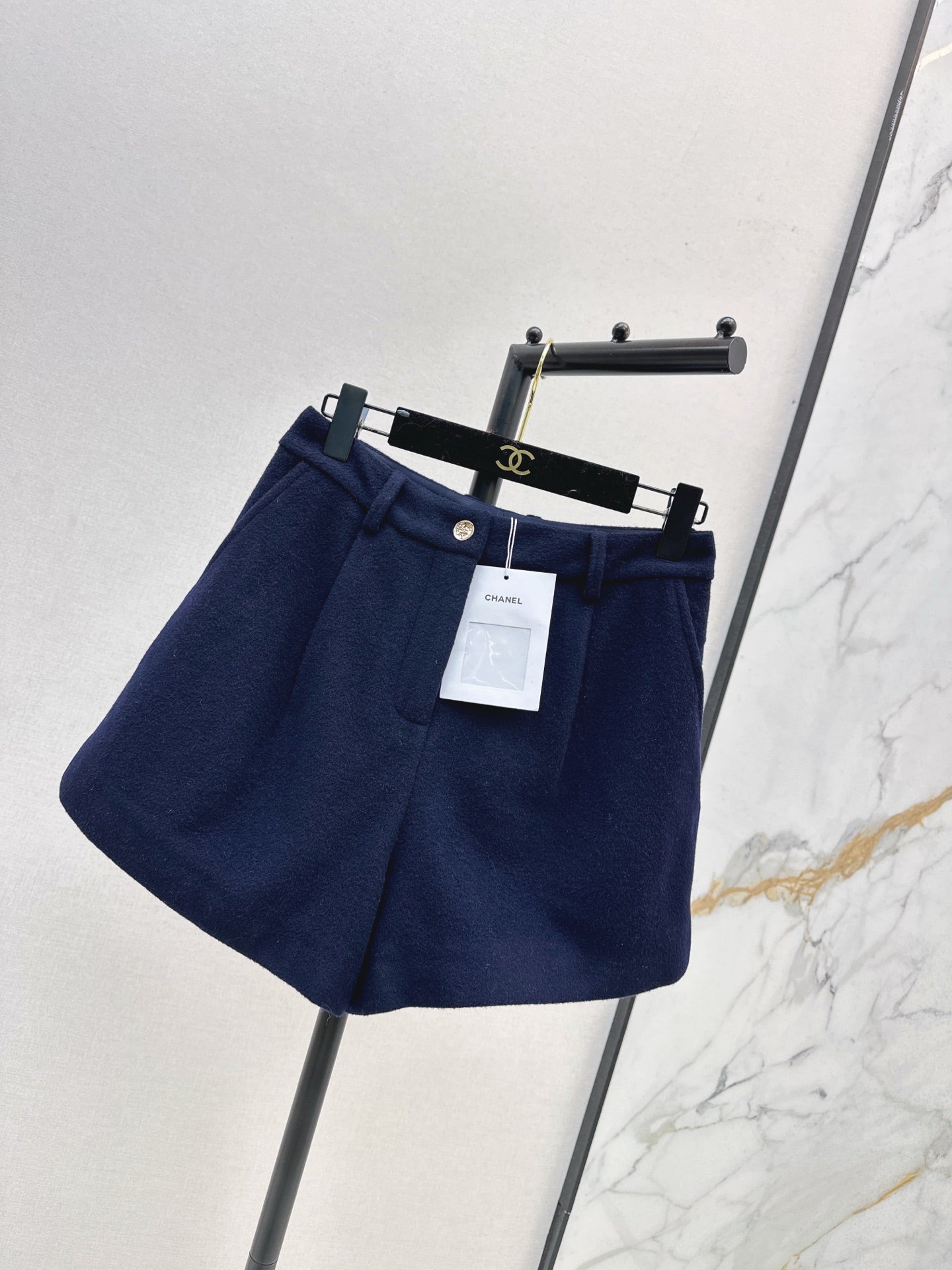 Chan NEW woolen shorts