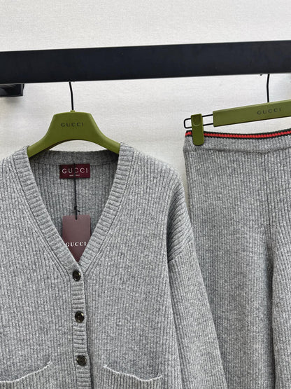 Guc NEW knitted suit