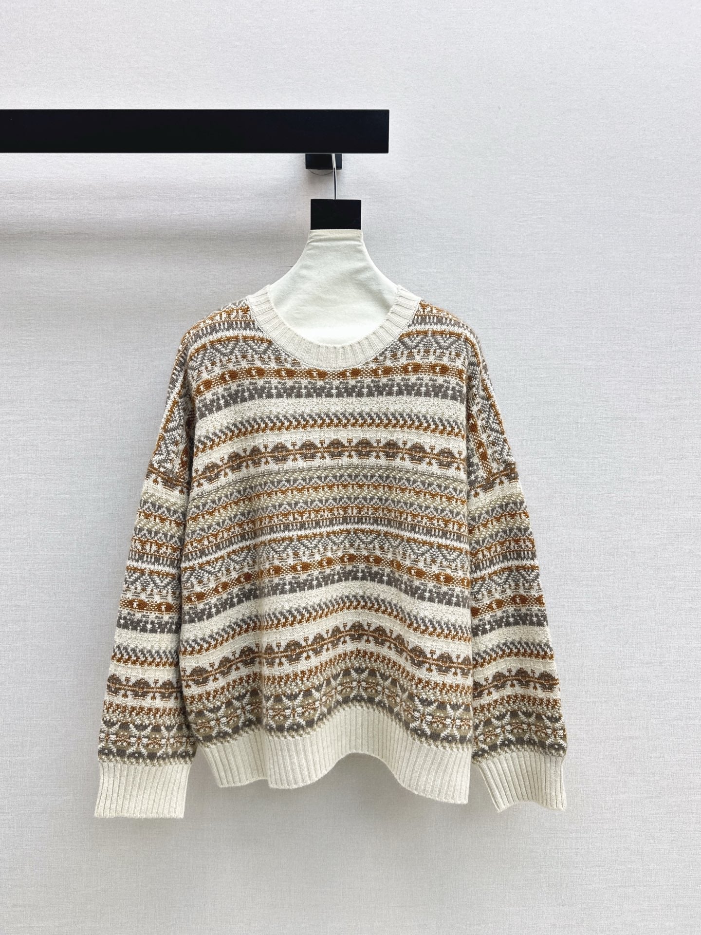 Loro NEW knitted sweater