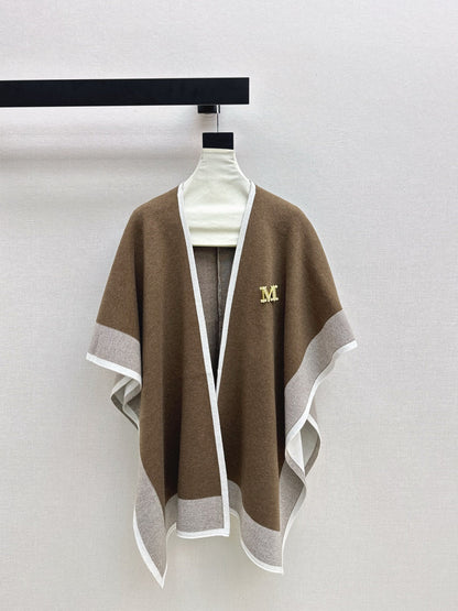 Max NEW knitted suit