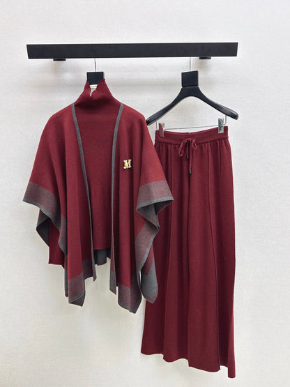 Max NEW knitted suit